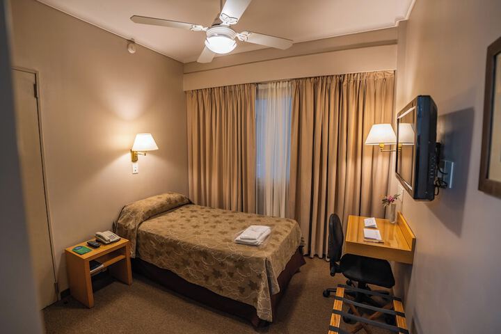 Room 12 of 31