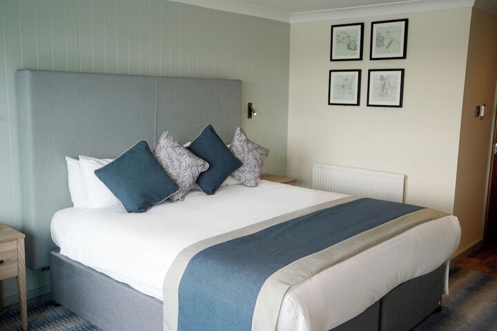 Room 13 of 72