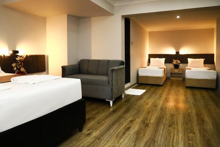 Room 34 of 54