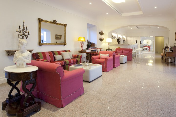 Lobby Photos