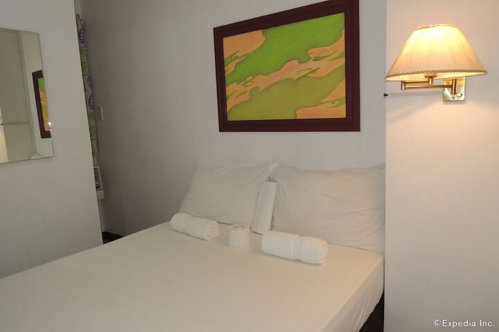 Room 17 of 58