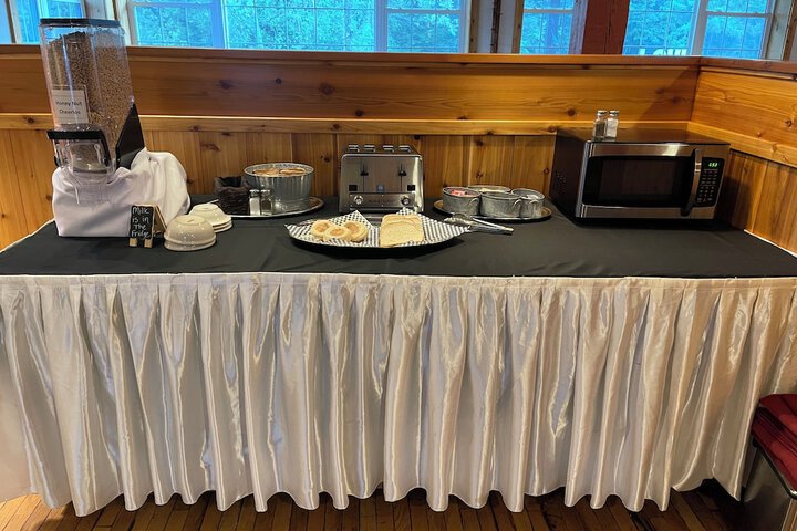 Breakfast/Coffee Service 69 of 94