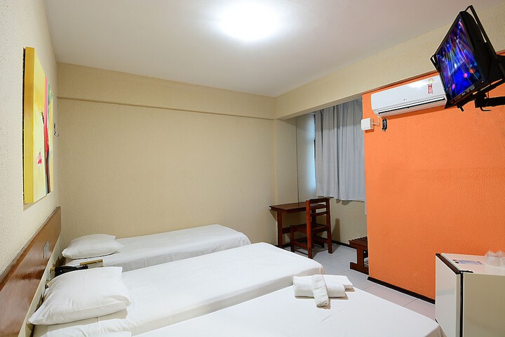 Room 9 of 31