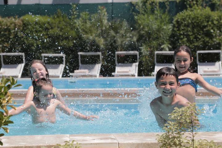 Hotel with Pool