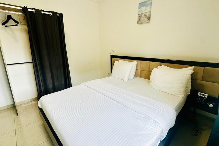 Room 14 of 56