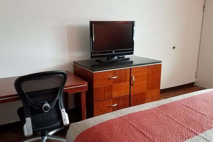 Room 30 of 79
