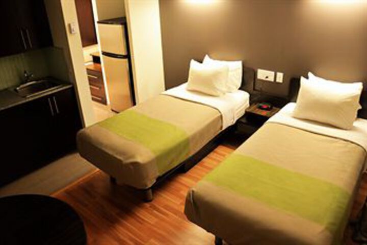 Standard Suite