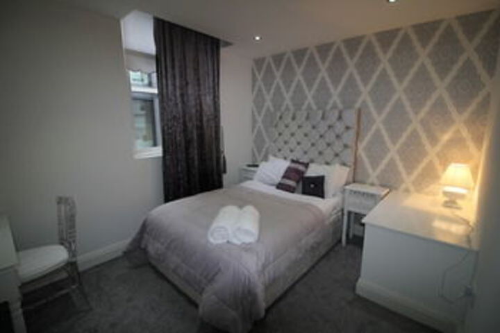 Room 15 of 29