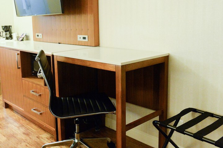 In-room business center