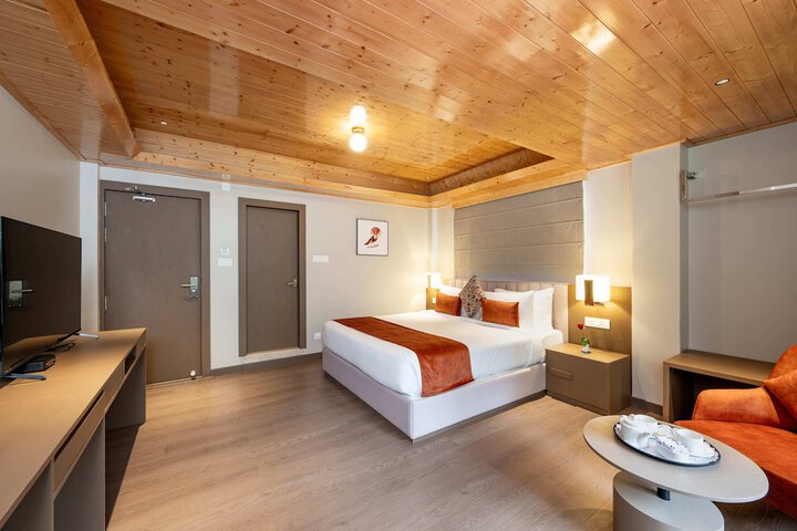 Room 27 of 51