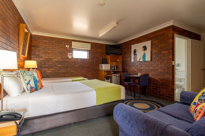 Room 21 of 87