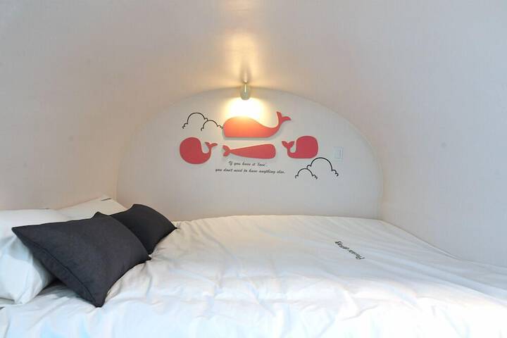 Room 7 of 40