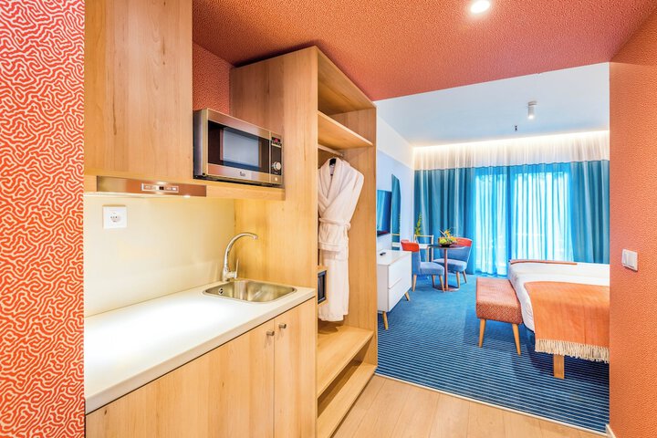 Private kitchenette