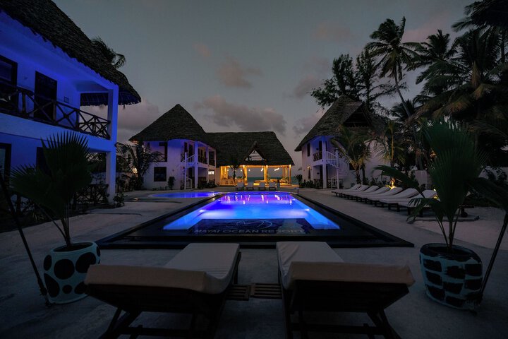 Pool 62 of 104