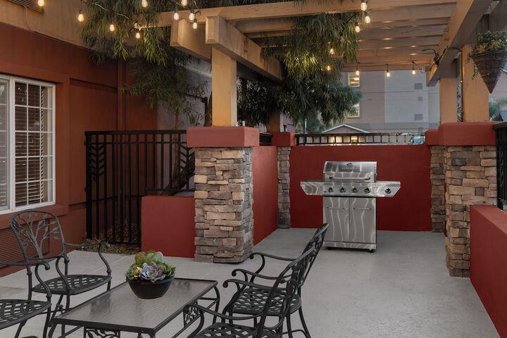 BBQ/picnic area