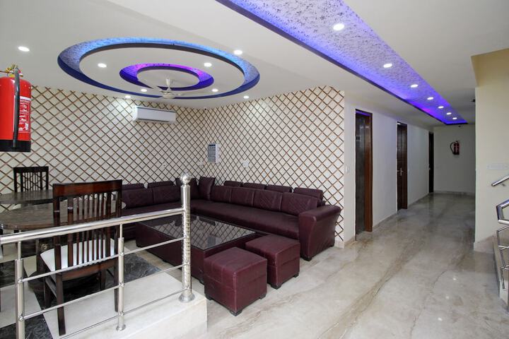 Hotel Interior 4 of 22