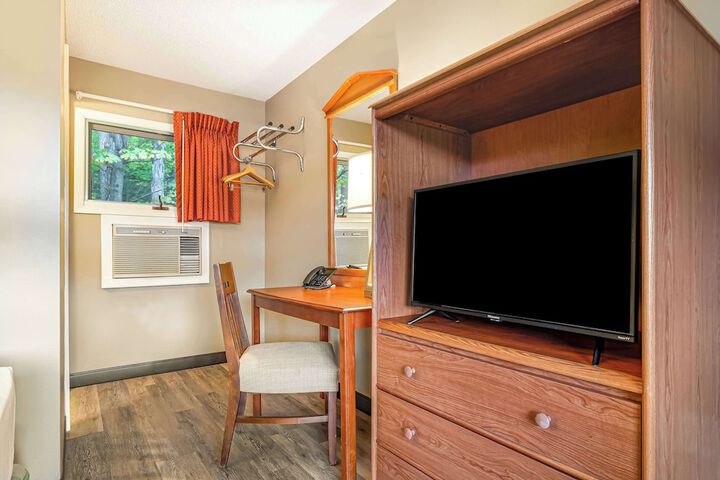 2 Queen Beds (3 of 21)