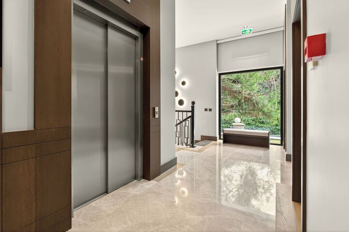 Hotel Interior 79 of 103