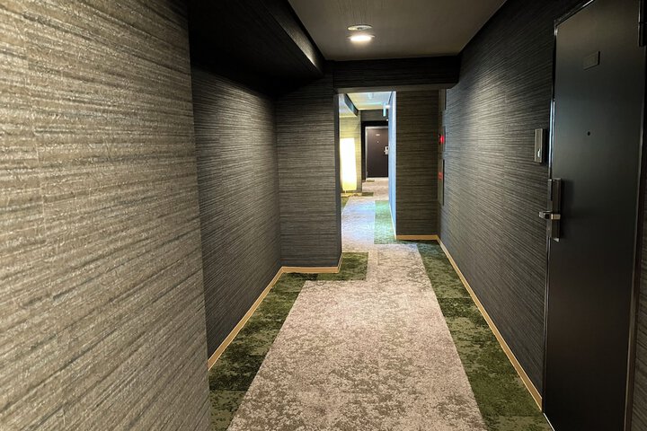 Ballroom/Hall 15 of 18