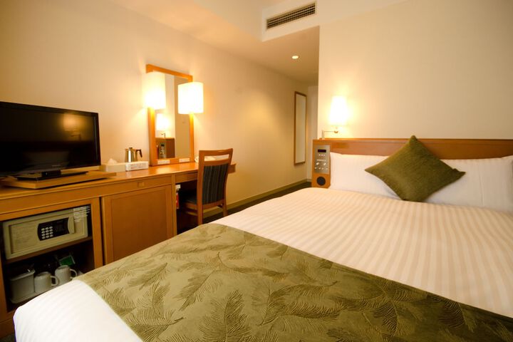 Room 5 of 65