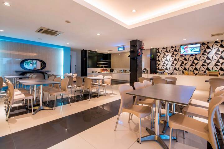 Dining Photos