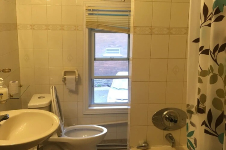 Room 8 of 15