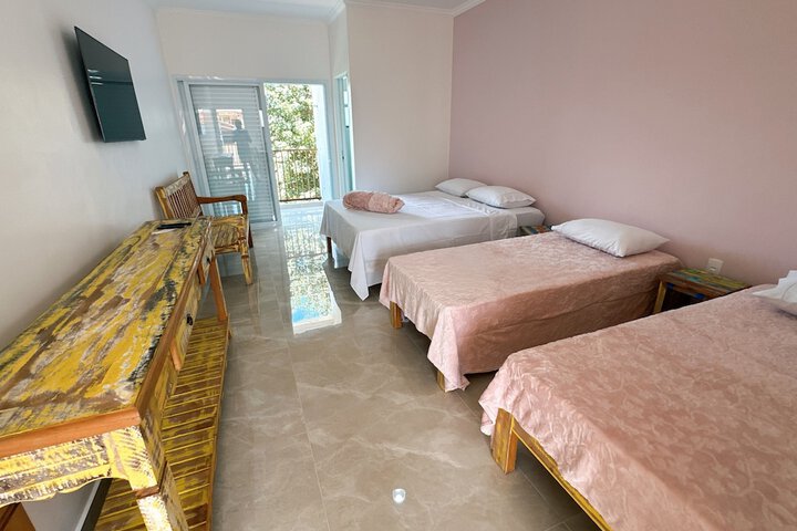 Room 5 of 49