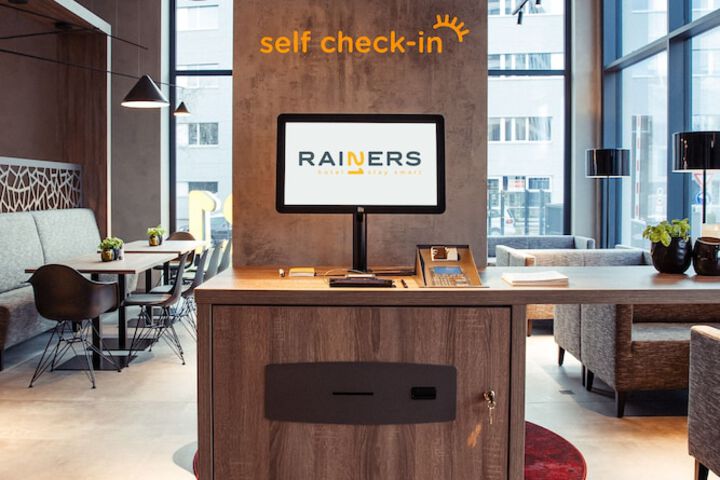 Check-in/check-out kiosk
