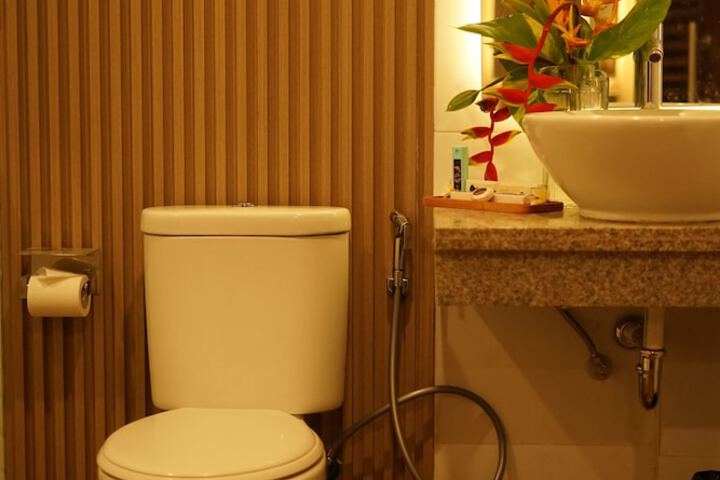 Room 26 of 65