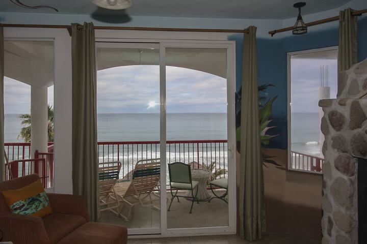 Room 43 of 413