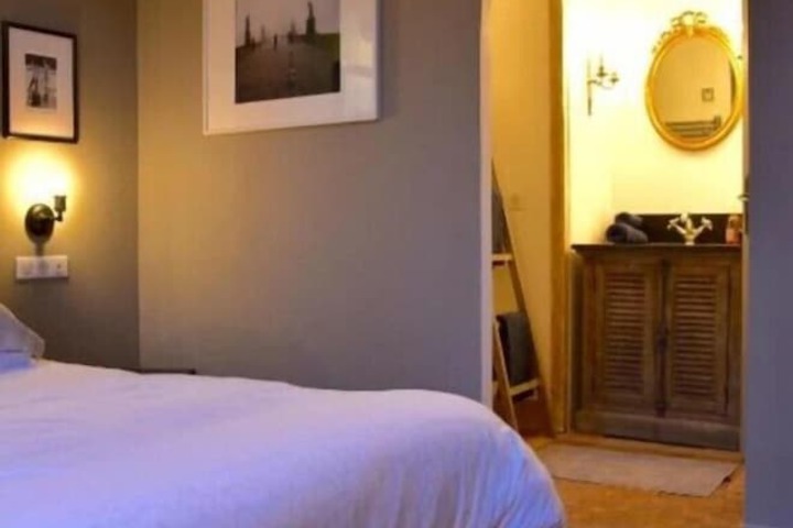 Room 21 of 89