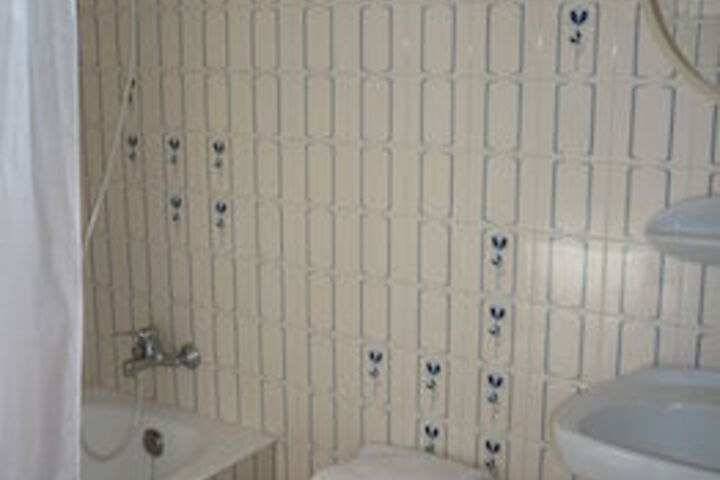 Room 2 of 12