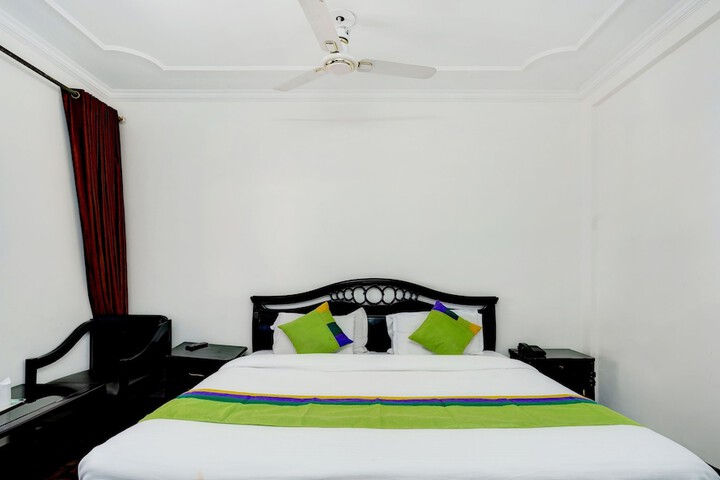 Room 19 of 37