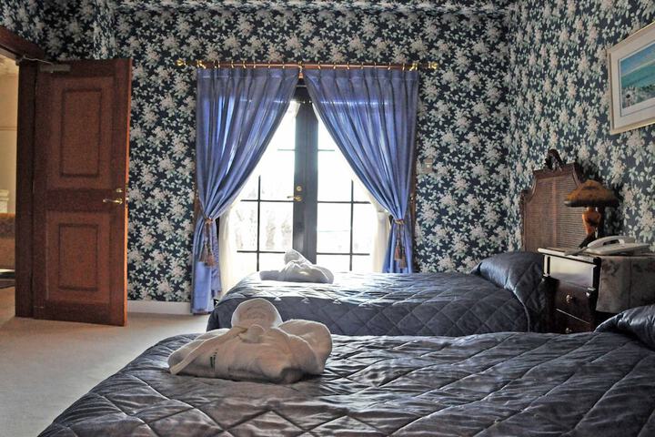 Room 8 of 38
