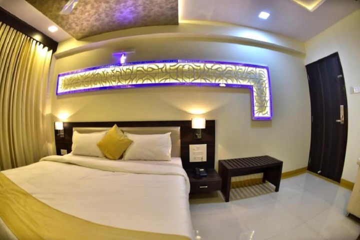 Room 3 of 39