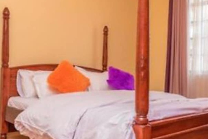 Karibu Airport Homestay