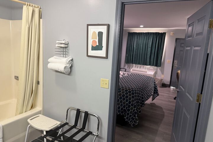 Room 51 of 85