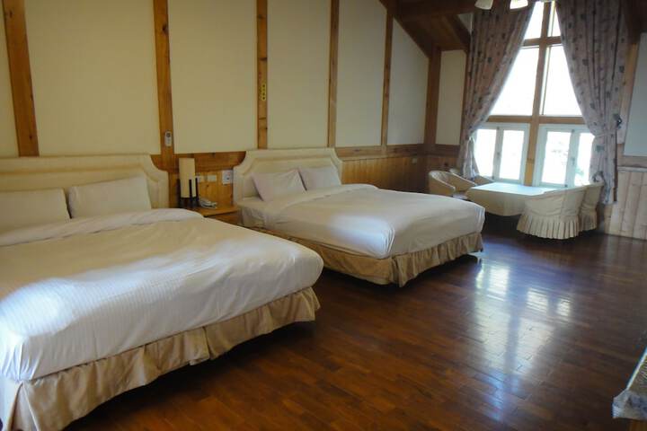 Room 4 of 37