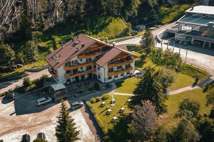 Hotel 10 of 10