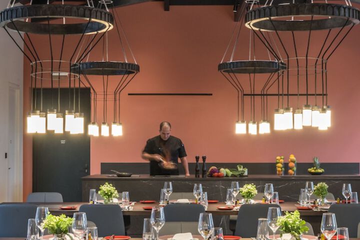 Dining 108 of 131