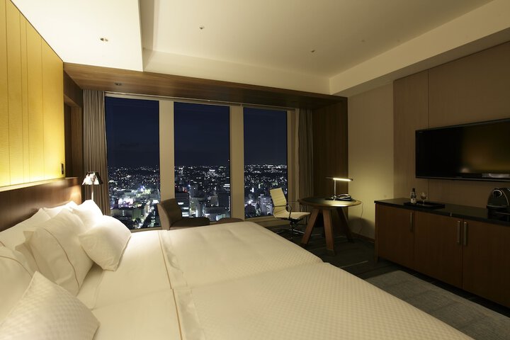 Room 10 of 76