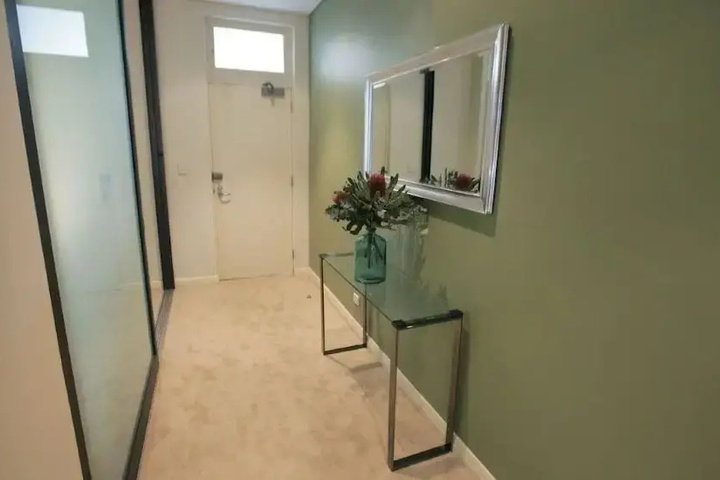 Room 8 of 14