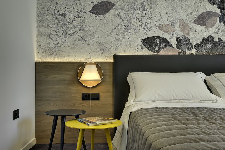 Room 15 of 36