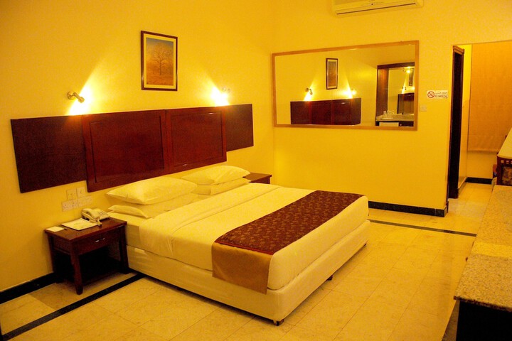 Room 5 of 23