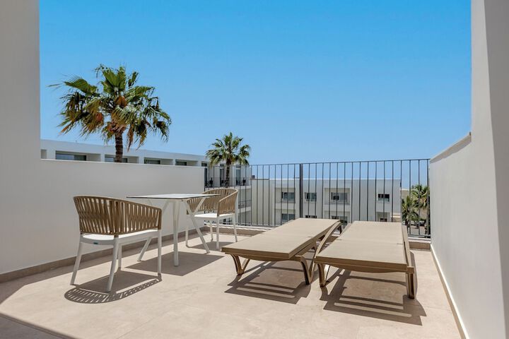 Terrace/Patio 11 of 52