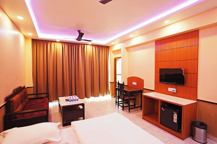 Room 27 of 72