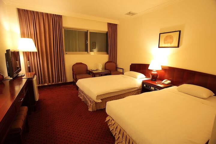 Room 9 of 39