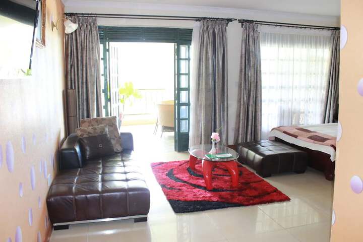 Room 5 of 21