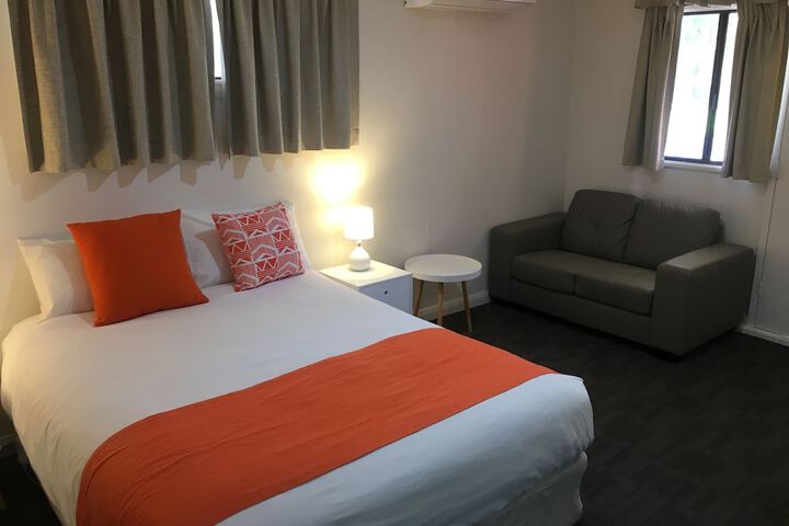 Room 19 of 46