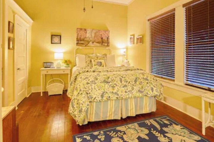 Room 21 of 78